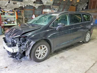 2022 Chrysler Voyager 2C4RC1CG5NR166475
