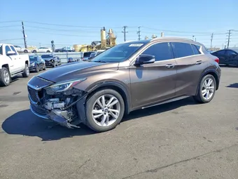 2018 Infiniti QX30 SJKCH5CP9JA054448