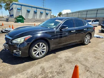 2017 Infiniti Q70 JN1BY1AP7HM740641
