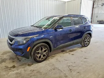 2021 Kia Seltos KNDERCAA4M7066181
