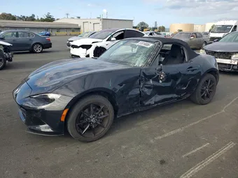 2020 Mazda MX-5 Miata JM1NDAB78L0418109
