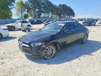 2019 Mercedes-Benz A-Class WDD3G4EB5KW026075