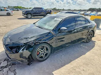 2019 Mercedes-Benz A-Class WDD3G4FB2KW024704
