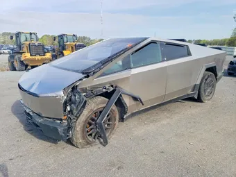 2025 Tesla Cybertruck 7G2CEHED3SA075055