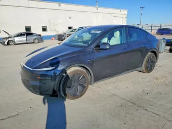 2026 Tesla Model Y 7SAYGDEE0TF390830 Lot 48946266