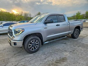 2020 Toyota Tundra 5TFUY5F10LX886047 Lot 52339336