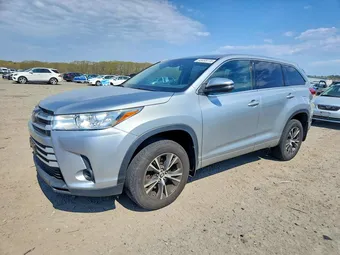 2017 Toyota Highlander 5TDBZRFH3HS406511