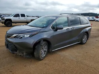 2025 Toyota Sienna 5TDYRKEC1SS257109 Lot 50837526