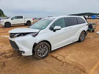 2022 Toyota Sienna 5TDYSKFC3NS062183 Lot 51470116