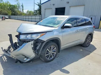 2018 Toyota Highlander 5TDJZRFH0JS841973 Lot 47635716