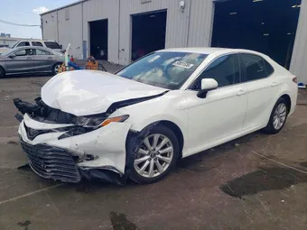 2018 Toyota Camry 4T1B11HK2JU645725 Lot 50831536