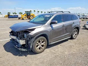 2015 Toyota Highlander 5TDBKRFH6FS135686 Lot 50015006