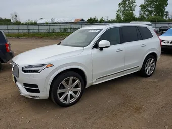 2016 Volvo XC90 YV4A22PL9G1091037