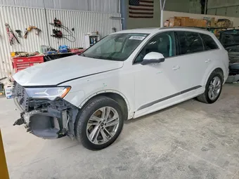 2021 Audi Q7 WA1LXAF77MD021049