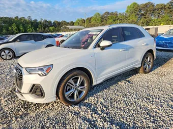 2022 Audi Q3 WA1EECF38N1013844