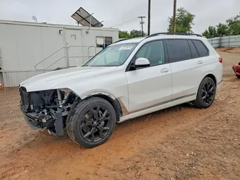 2022 BMW X7 5UXCW2C02N9J84393