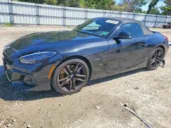 2023 BMW Z4 WBAHF3C02PWY16467