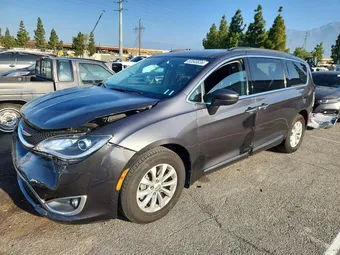 2017 Chrysler Pacifica 2C4RC1BG7HR529932 Lot 53549036