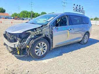 2018 Chrysler Pacifica 2C4RC1BG9JR322738 Lot 52664406