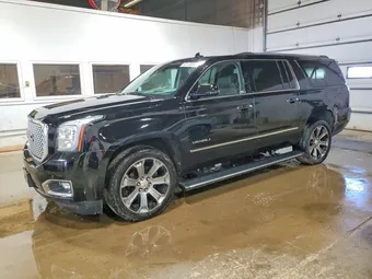 2017 GMC Yukon XL 1GKS2HKJ0HR206194