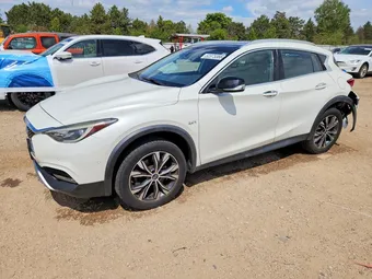 2017 Infiniti QX30 SJKCH5CR4HA025435