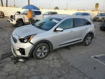 2020 Kia Niro KNDCB3LC4L5400844