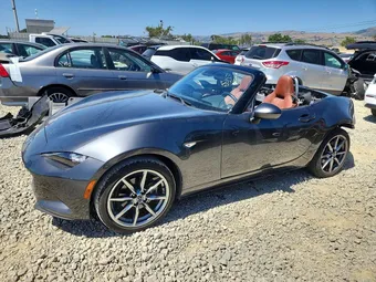2023 Mazda MX-5 Miata JM1NDAD71P0553127