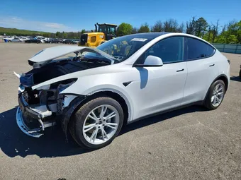 2022 Tesla Model Y 7SAYGDEE0NF374730 Lot 55028376