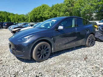 2024 Tesla Model Y 7SAYGAEEXRF077047 Lot 54133186