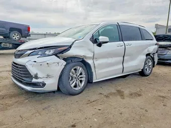 2026 Toyota Sienna 5TDYSKFC2TS251775