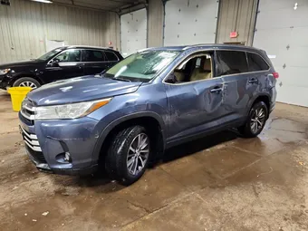 2018 Toyota Highlander 5TDJZRFH2JS487342 Lot 48913856