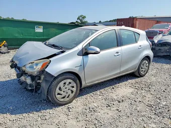 2016 Toyota Prius C JTDKDTB30G1119466