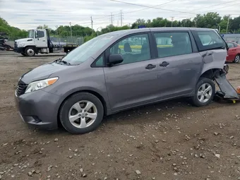 2015 Toyota Sienna 5TDZK3DC8FS652846 Lot 52270106