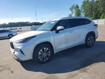 2023 Toyota Highlander 5TDKBRCH0PS135110 Lot 50290266