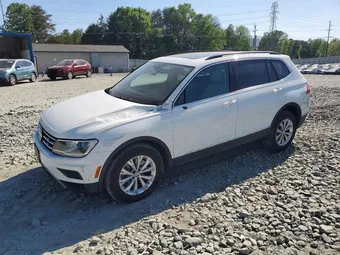 2018 Volkswagen Tiguan 3VV2B7AX1JM138847 Lot 49843186