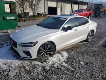2022 Volvo S60 7JRL12FZ9NG154167