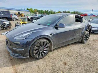 2024 Tesla Model Y 7SAYGDEF7RF036790 Lot 51730436