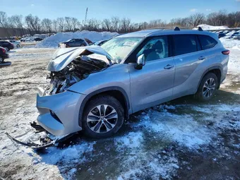 2022 Toyota Highlander 5TDGZRBH6NS204379 Lot 75069375