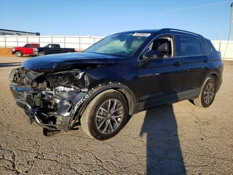 2019 Volkswagen Tiguan 3VV2B7AX9KM178420 Lot 50390636