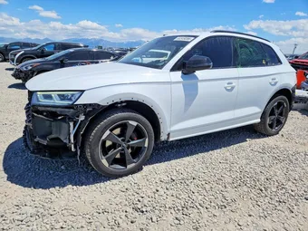 2019 Audi SQ5 WA1B4AFY7K2112392