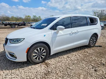 2022 Chrysler Pacifica 2C4RC1L75NR173832 Lot 48679086