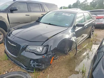 2017 Chrysler 300 2C3CCABG6HH512068