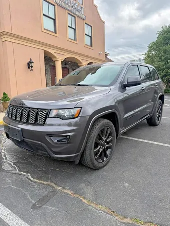 2018 Jeep Grand Cherokee 1C4RJFAG4JC147876