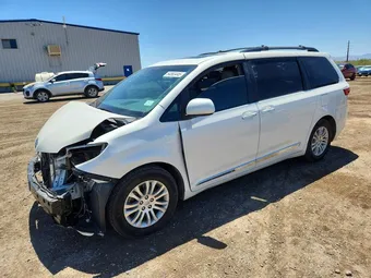 2017 Toyota Sienna 5TDYZ3DC1HS883288 Lot 54863446