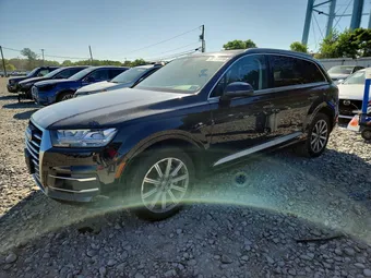 2018 Audi Q7 WA1LAAF79JD041686