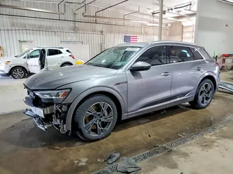 2021 Audi e-tron WA1VAAGE3MB018135