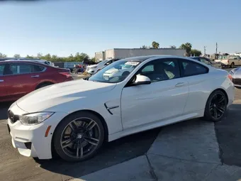 2016 BMW M4 WBS3R9C5XGK338382