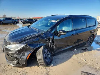 2020 Chrysler Pacifica Hybrid 2C4RC1N78LR143475