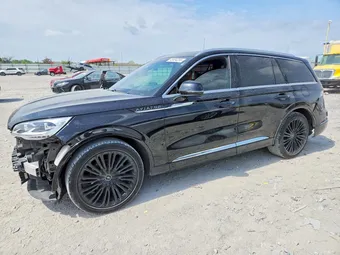 2023 Lincoln Aviator 5LM5J9XCXPGL17530