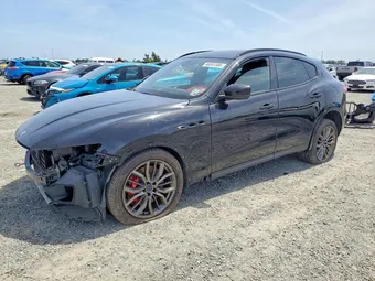 2018 Maserati Levante ZN661YUS4JX301346